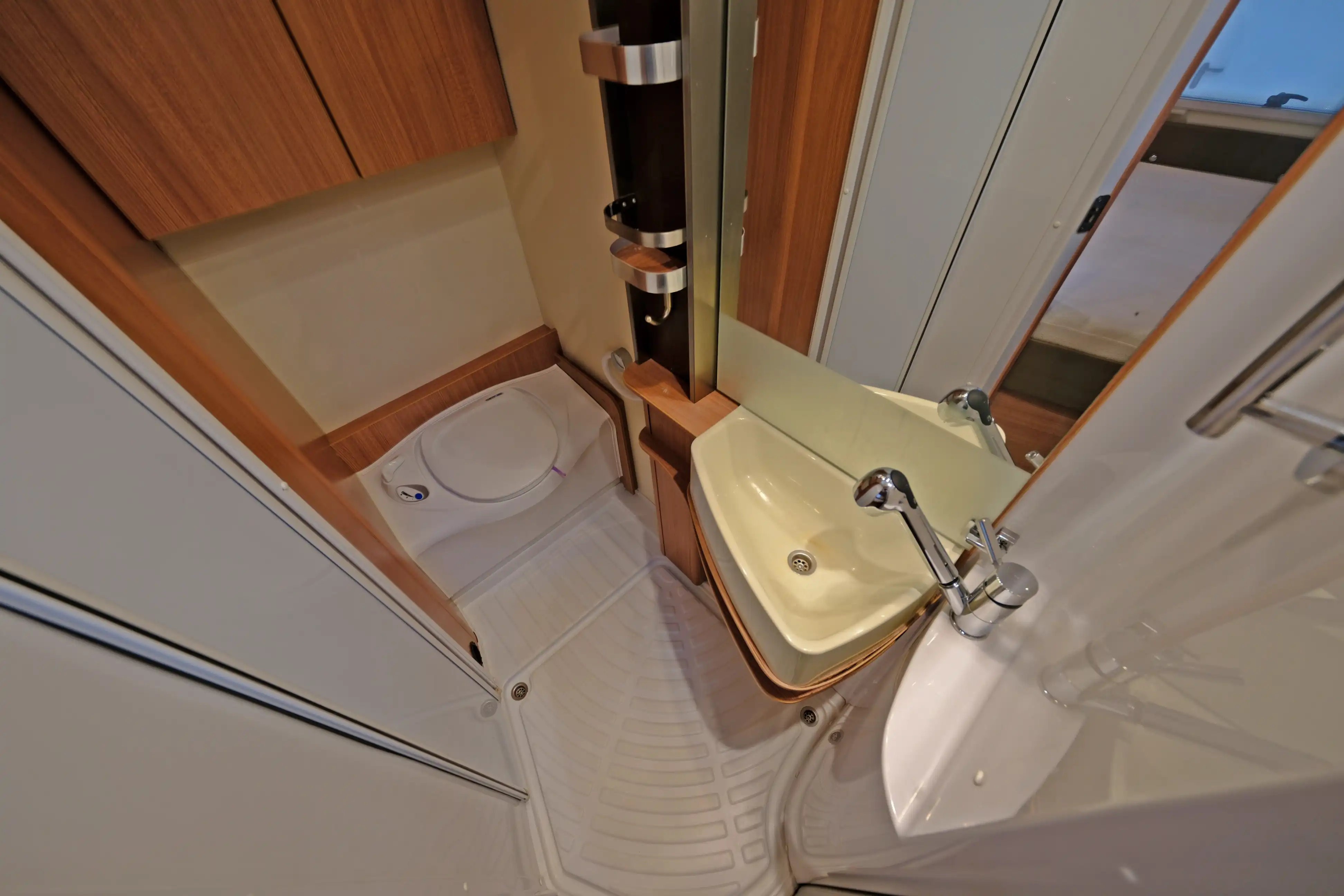 KNAUS Sky Wave 650 MF Celebration25years